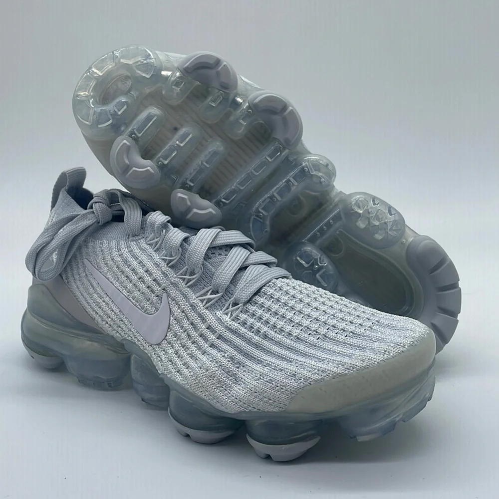 Nike Air VaporMaxFlyknit 3 Womens US Platinum Running Shoes AJ6910-100 - Picture 1 of 4